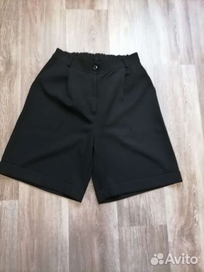 Шорты классические женские размер s
