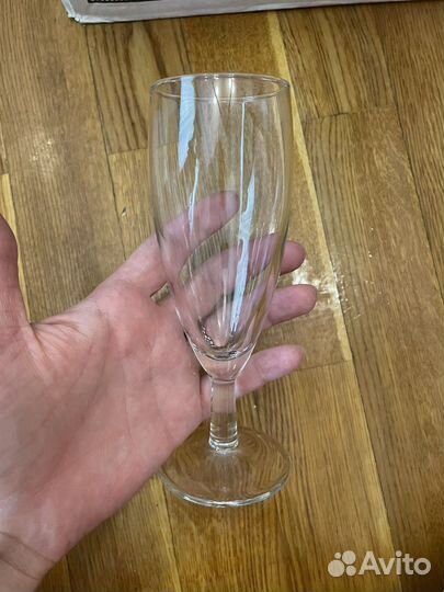 Бокалы рюмки и прочее стекло