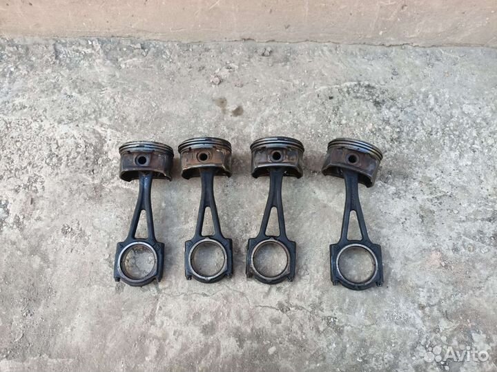 Шатун с поршнем Opel Corsa D. z12xep