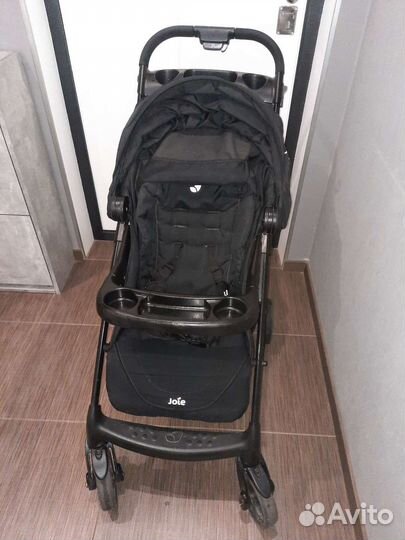 Прогулочная коляска joie muze