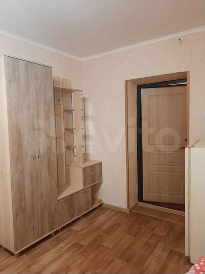 Комната 14 м² в 1-к., 1/4 эт.