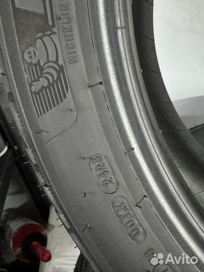 Michelin Alpin 5 265/40 R22