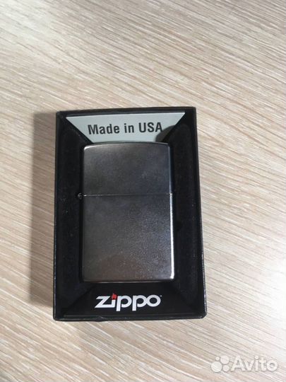 Зажигалка бензиновая zippo