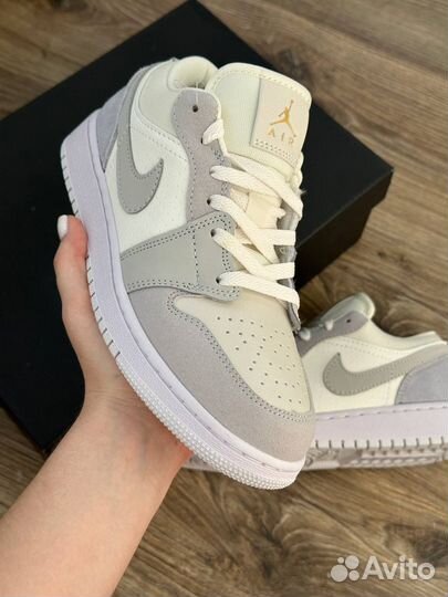 Кроссовки женские Nike Air Jordan 1 low Paris