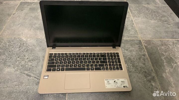 Ноутбук asus r540y