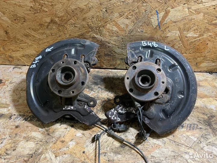 Кулаки передние Рено Меган 2 Сценик 2