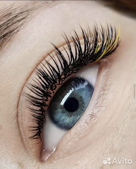 Наращивание ресниц модель для ученицы