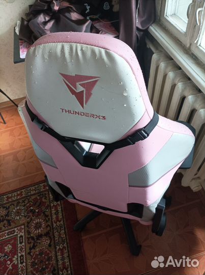 Игровое кресло thunderx3