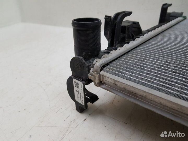Радиатор охлаждения Renault Duster 1
