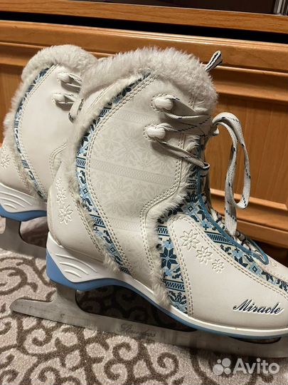 Продам коньки 24см стелька