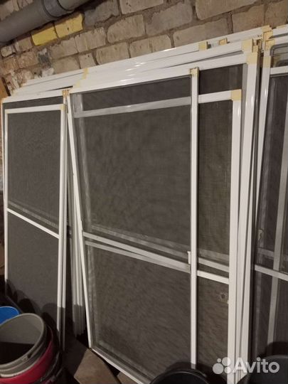 Москитные сетки на окна