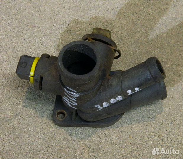 Фланец охлаждения VW Polo 3 / Golf 3 1.6