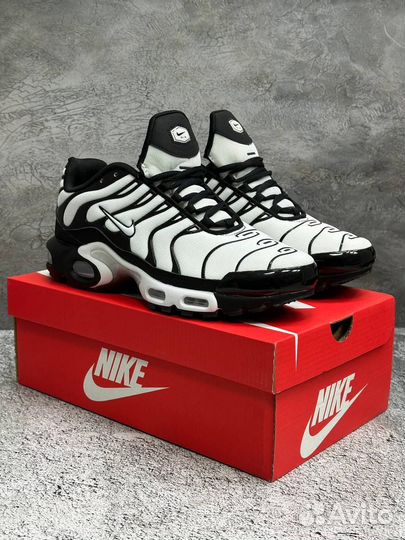 Кроссовки Nike Air Max Tn Plus