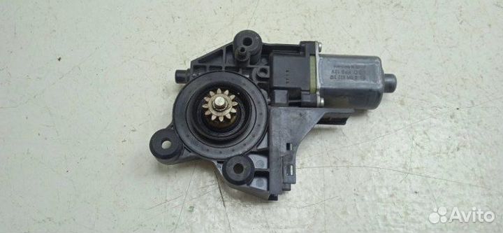 Мотор стеклоподъемника передний левый Ford Focus 2