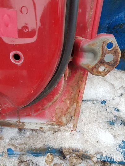 Дверь передняя левая Mazda MPV