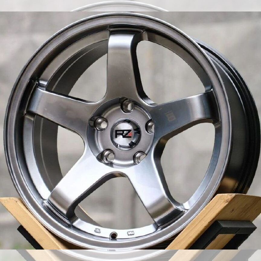 Литые диски R-Zone 5185 9×R17 5×114.3
