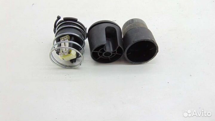 Кнопка открытия багажника Land Rover Range Rover S