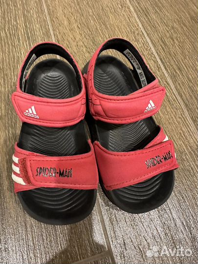 Сандалии adidas для мальчика 24 размер