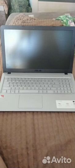Ноутбук asus