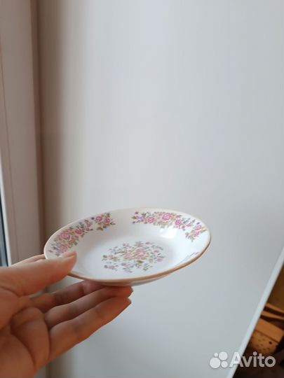 Тарелки фарфоровые. Цена за всё