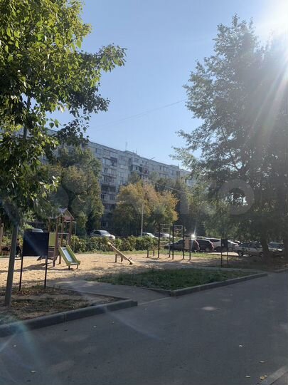 Комната 30,2 м² в 8-к., 3/9 эт.