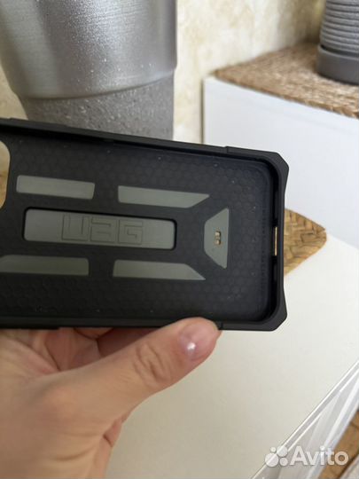 Чехол на iPhone 12 UAG