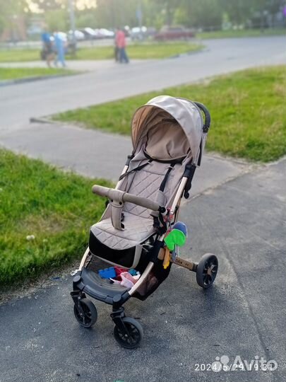 Коляска детская прогулочная Costa Linda