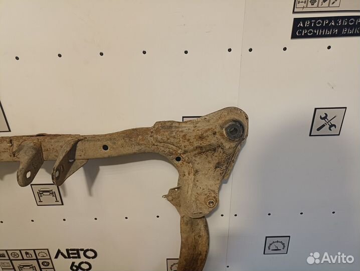 Балка подмоторная для Honda Civic 2001-2005