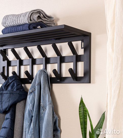 Вешалка настенная с полкой