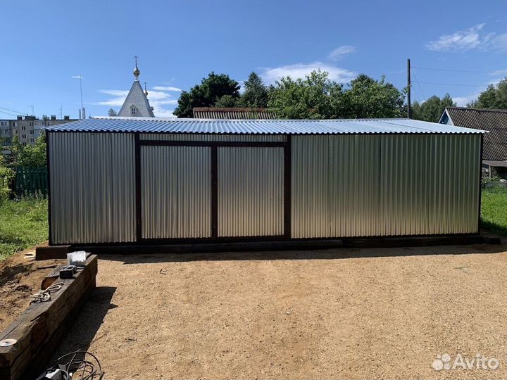 Металличский гараж