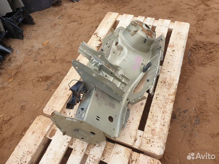 Лонжерон передний левый Ford Mondeo III Мондео 3