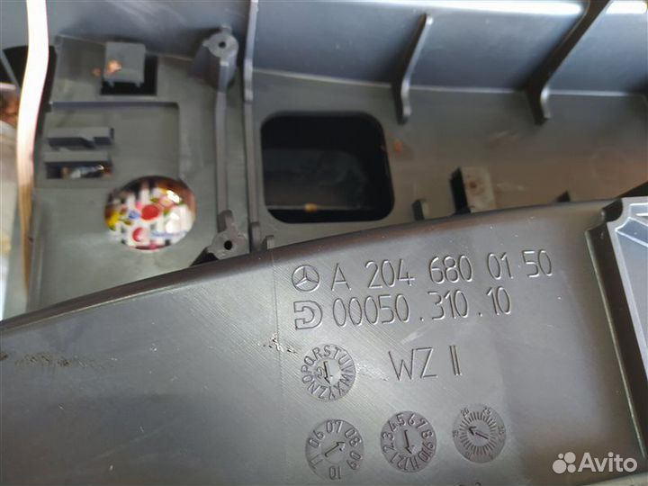 Подлокотник Mercedes C-Class W204