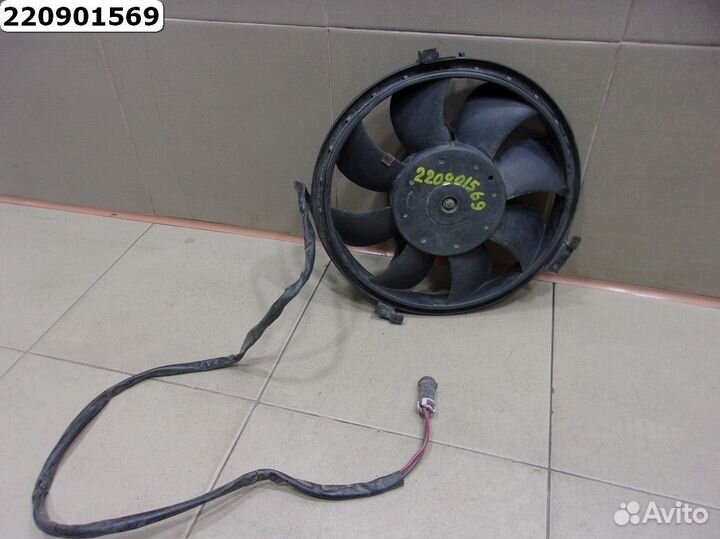 Вентилятор радиатора Volkswagen Passat