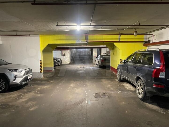 Машиноместо, 12 м²