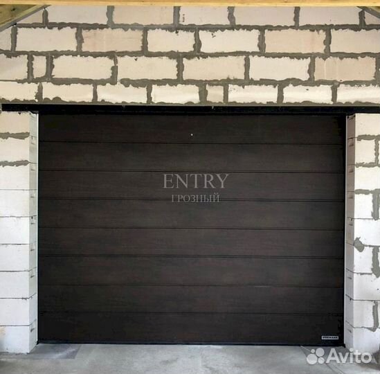 Секционные ворота