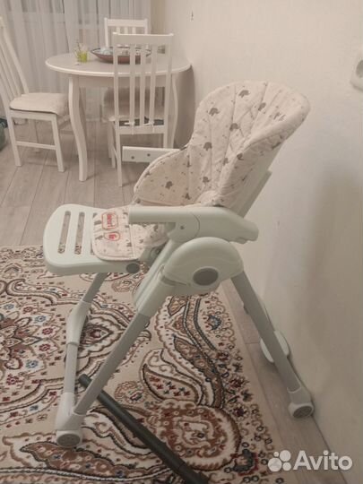 Детский стульчик для кормления
