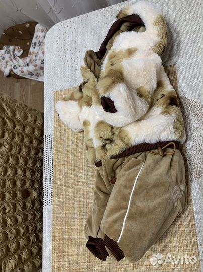 Зимний комбинезон для маленькой собаки