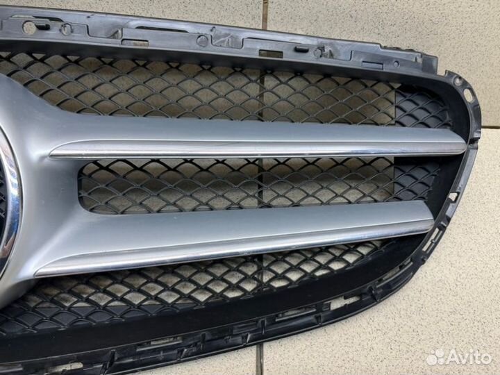 Решетка радиатора Mercedes Benz E-Class W212