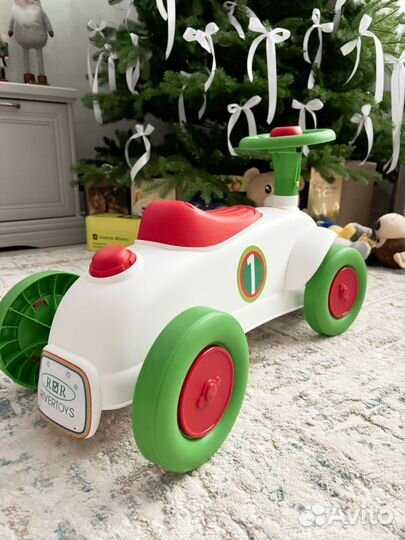 Детская машинка каталка толокар