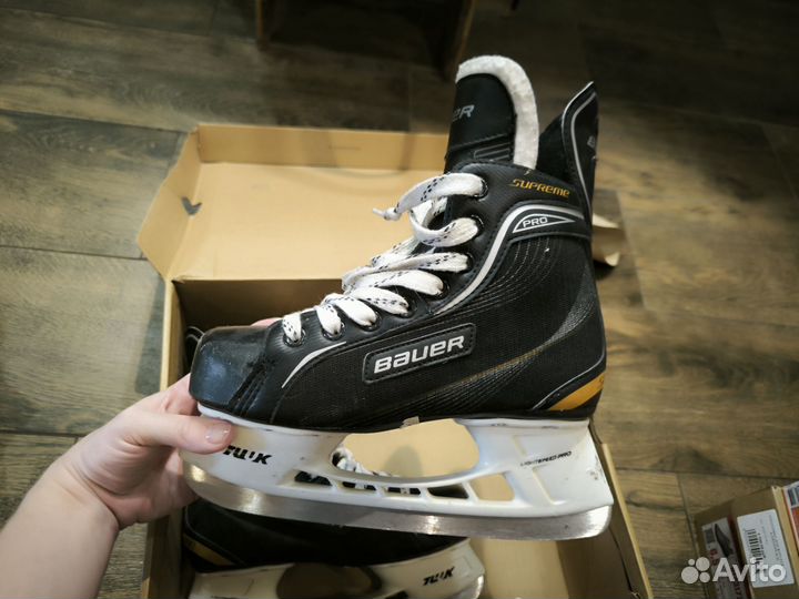 Хоккейные коньки bauer 35р
