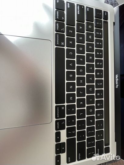 MacBook Pro 13 (2020), 512 гб, Core i5, 2 ггц, RAM