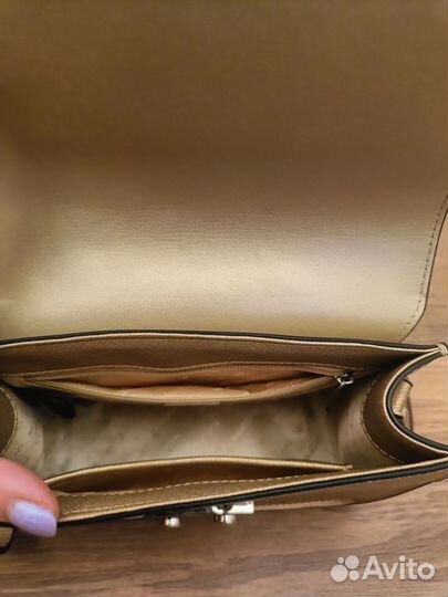 Сумка женская натуральная кожа золотистого цвета