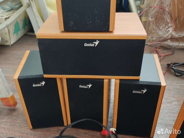 Компьютерные колонки 5.1 Genius