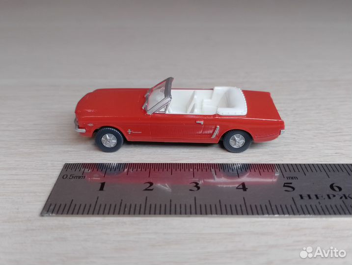 A30) Ford Mustang I Cabrio (1964-1973), красный