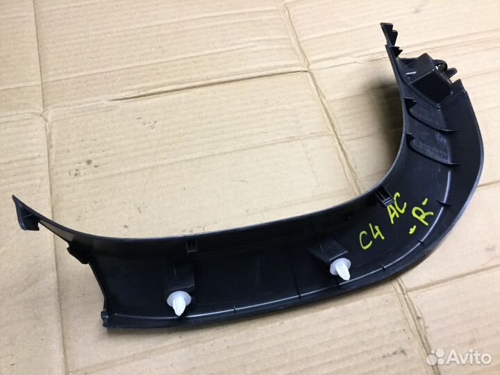 Обшивка двери багажника верхняя Ситроен C4 Аиркрос