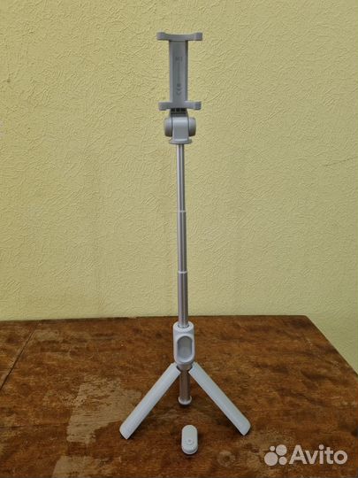 Селфи палка xiaomi с bluetooth кнопкой