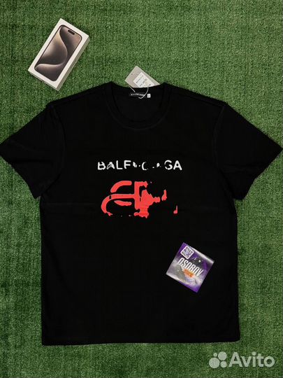 Футболка Balenciaga
