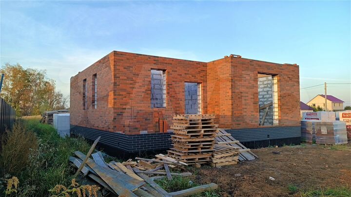 Дом 140 м² на участке 5 сот.