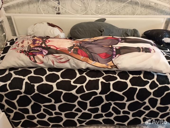 Дакимакура геншин