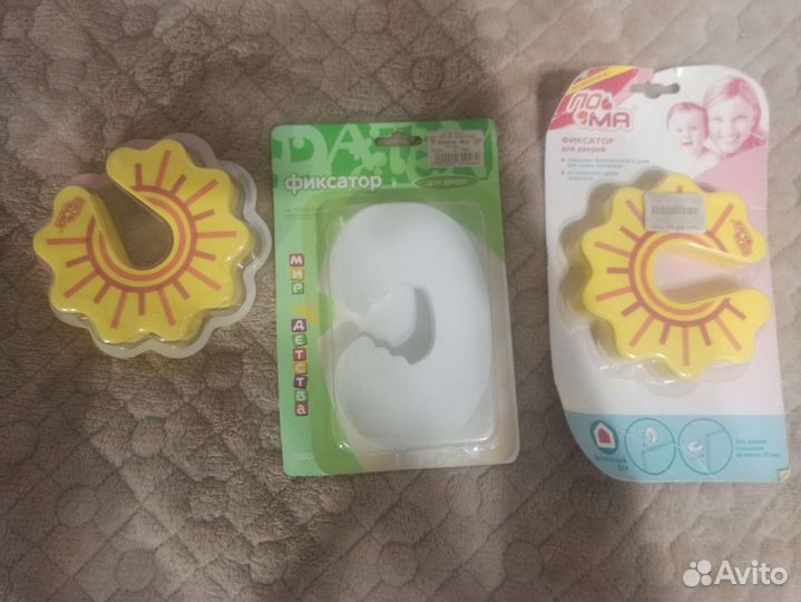 Фиксаторы для двери